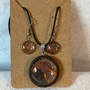 Handcrafted Bohemian Acrylic Art Pendant Necklace & Earrings Set – Wearable Art